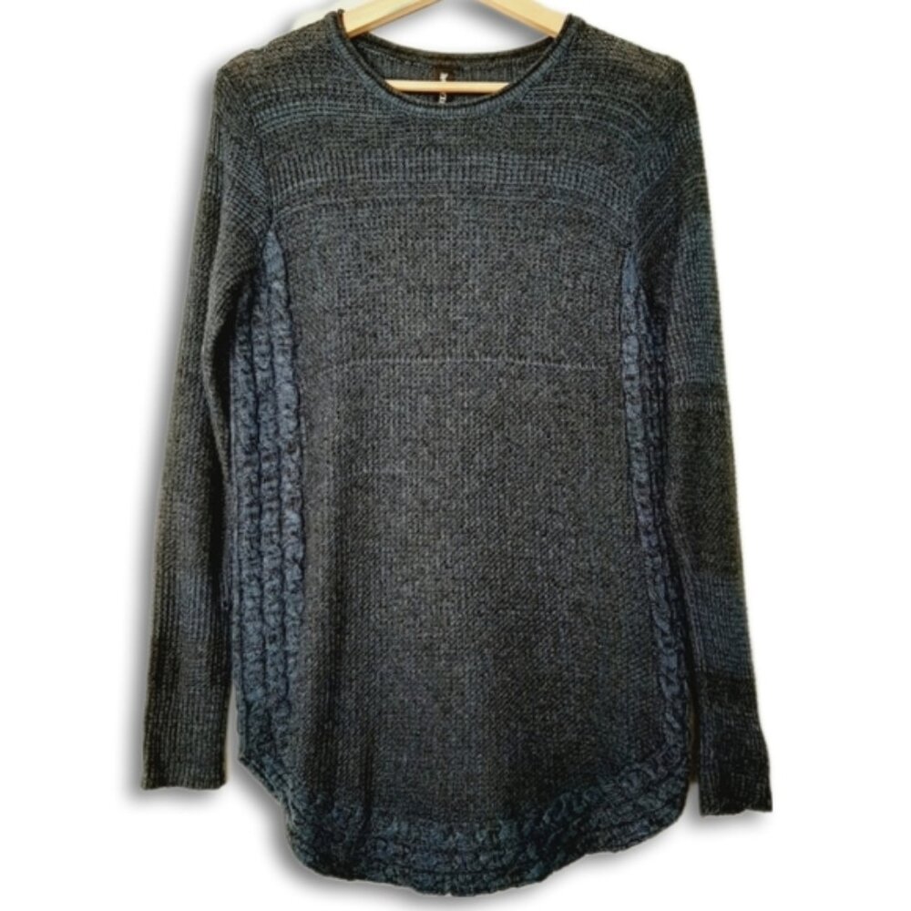 ONYX Cable Knit Sides Crewneck Sweater Rounded Hem Soft Top Marled Blue Sz M